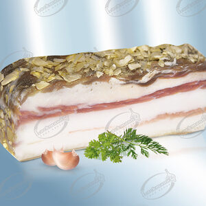 Bauchspeck gesalzen mit Knoblauch, nach sibirischer Art